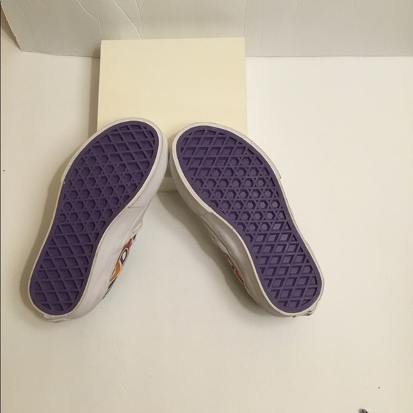 Vans Kids Iridescent glittery off white with rainbow flames sz 10.5 shoes - Picture 3 of 4